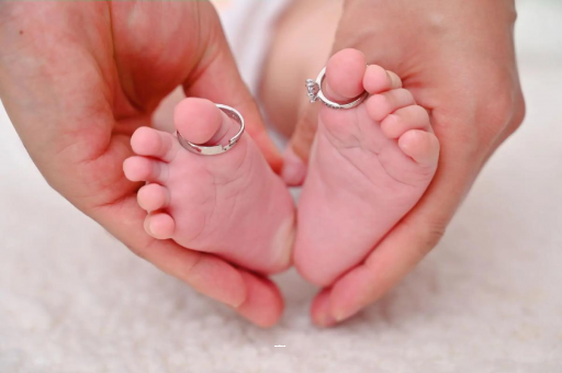 代怀包生男孩机构宝宝哮喘的症状有哪些